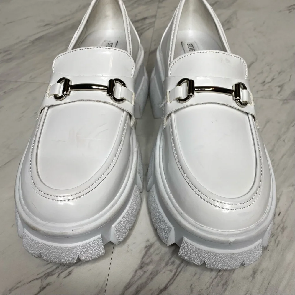 Steve Madden Trifecta Lug Sole Platform White Loafer 9 1/2